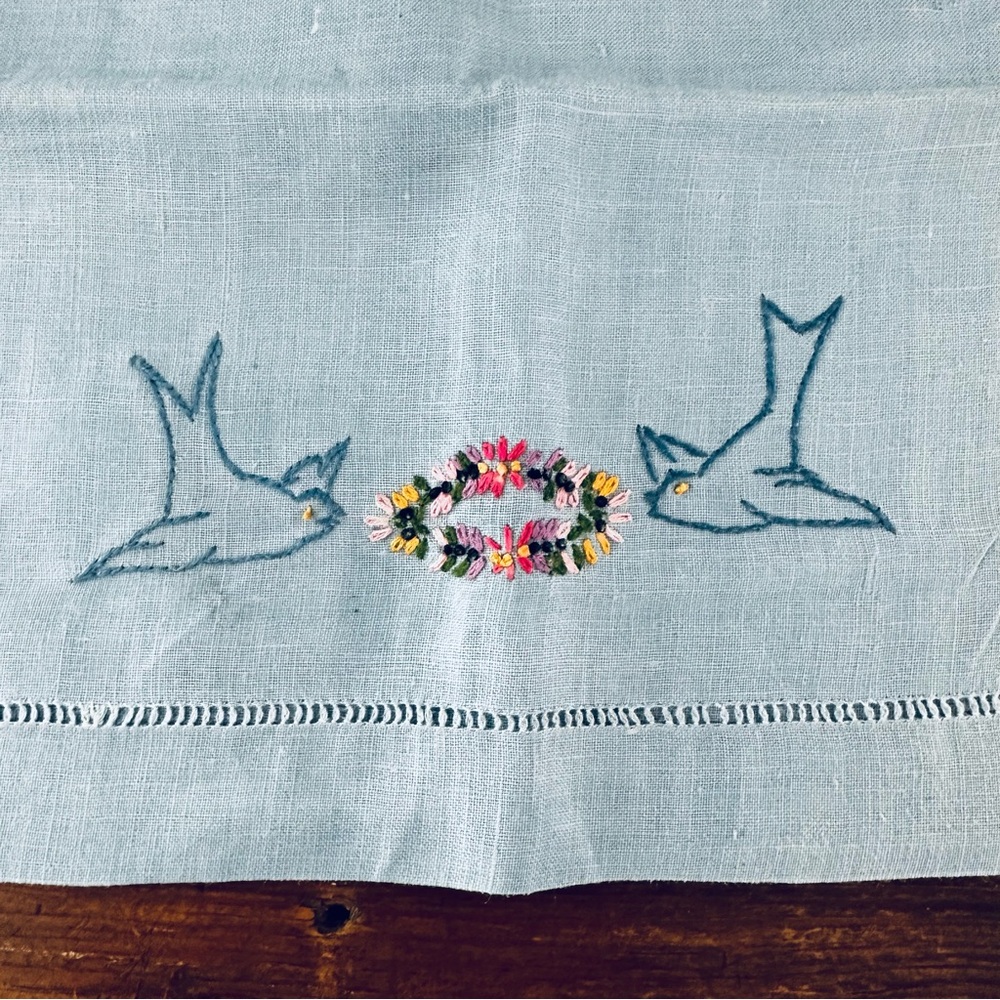 Vintage Hand-Embroidered Linen Napkin with Birds and Floral Design